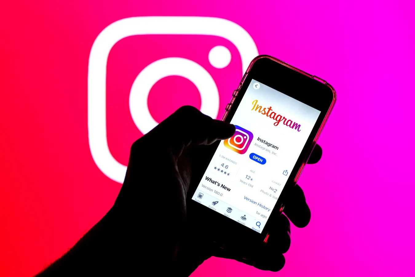 Why do many businesses use Instagram filters?